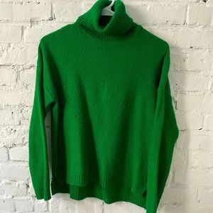 Green cropped Zara turtleneck